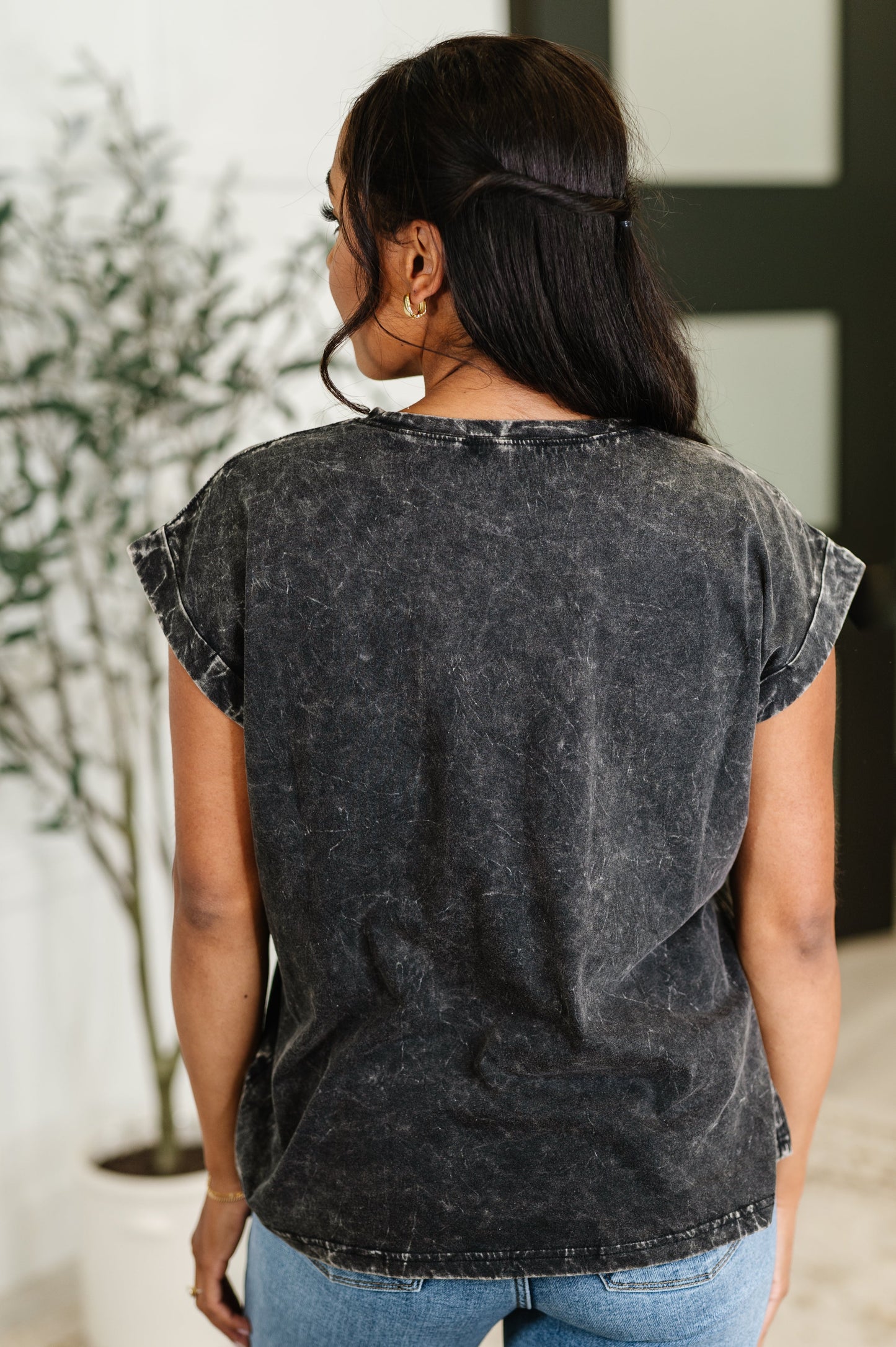 Top That Mineral Wash Tee in Ash Black